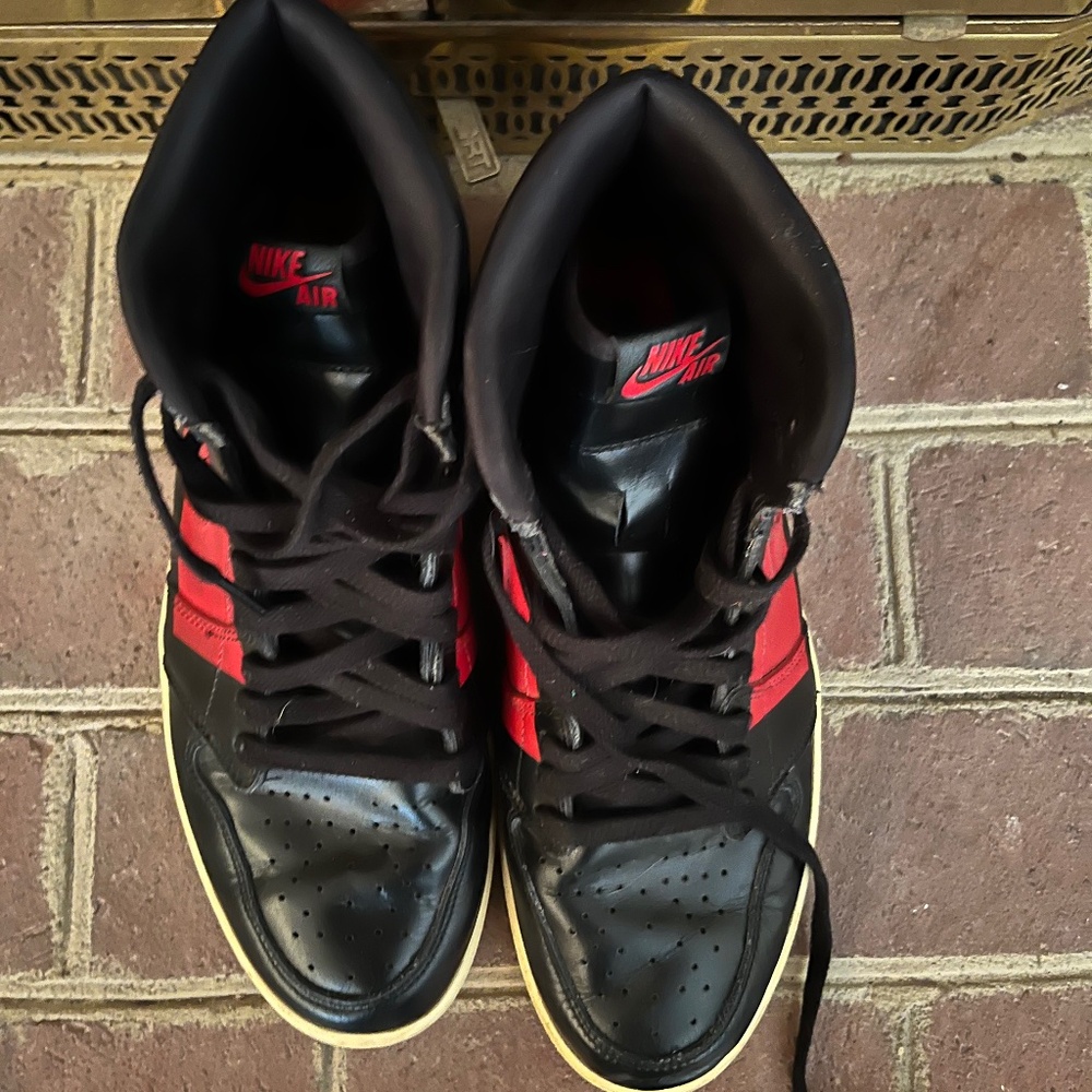 Air Jordan 1 Retro High OG Defiant "Couture"